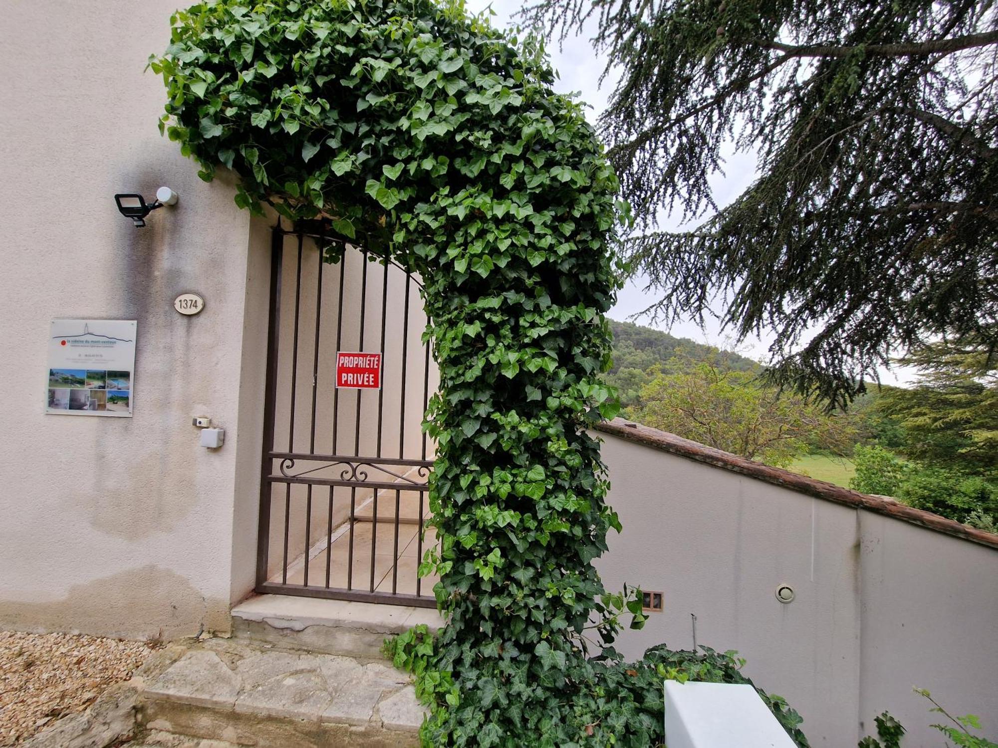 קריון-לה-בראב Residence De Gites La Sidoine Du Mont-Ventoux מראה חיצוני תמונה