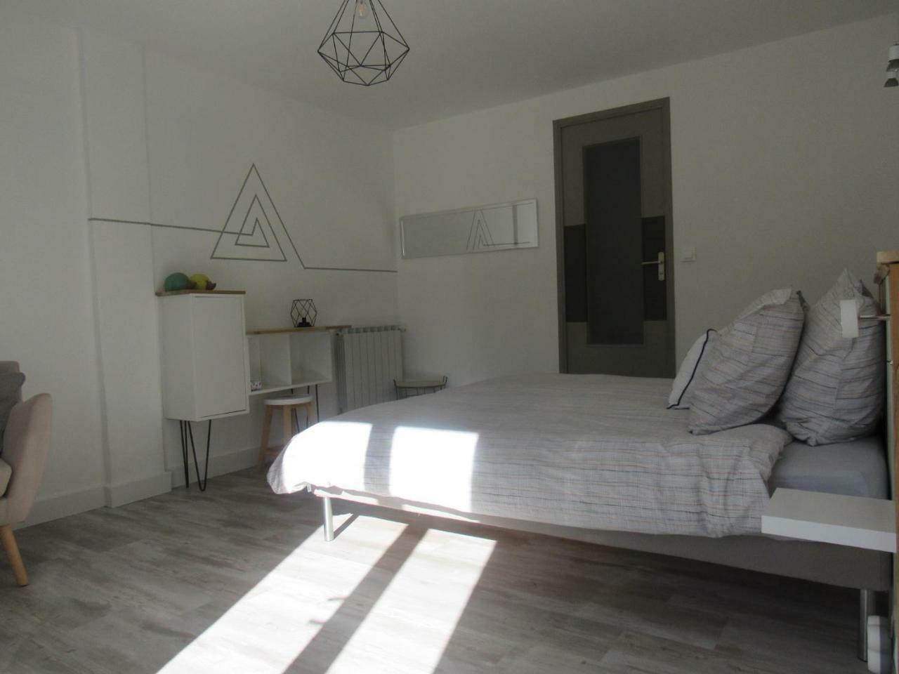 קריון-לה-בראב Residence De Gites La Sidoine Du Mont-Ventoux מראה חיצוני תמונה